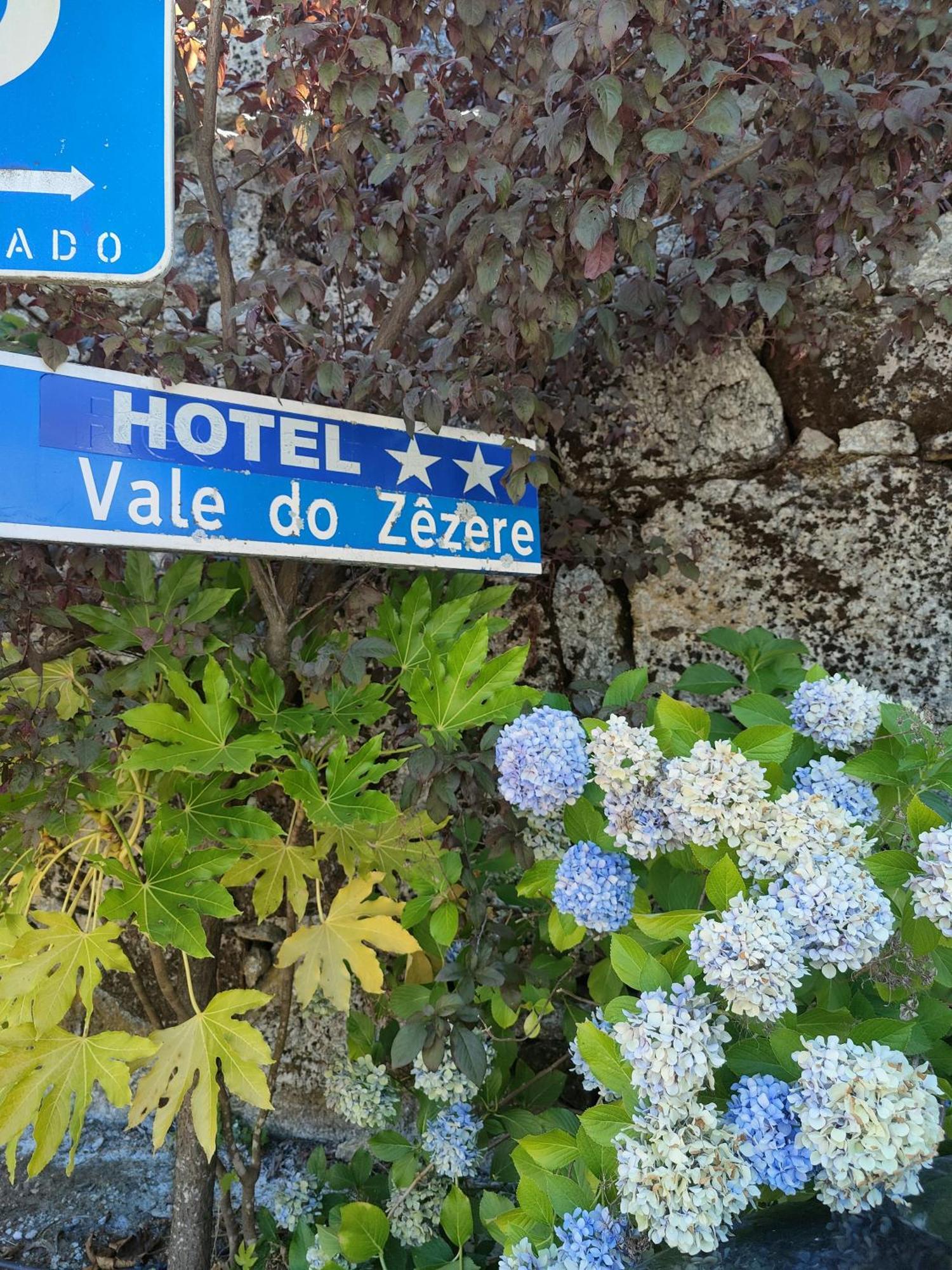 Vale Do Zezere Hotel Manteigas Eksteriør billede